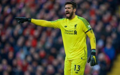 Goleiro com mais partidas sem tomar gol na Premier League, Alisson comemora vitória e retorno à liderança do Liverpool