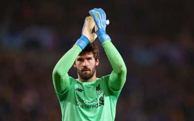 Alisson comemora goleada do Liverpool sobre o Genk em sua estreia na atual edição da Liga dos Campeões e fala sobre indicação à Bola de Ouro: “Imenso orgulho”