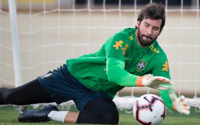 Brasil conta com retorno de Alisson para voltar a vencer e diminuir número de gols sofridos. Sem o goleiro, média de tentos tomados pela seleção comandada por Tite mais do que dobra